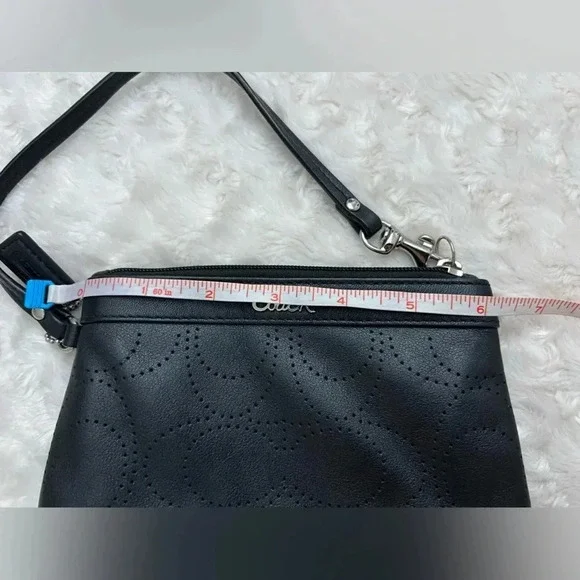 Coach Leather Wristlet - Picture 6 of 6